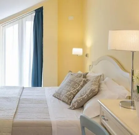 Szálloda Beyou Rosa 3*